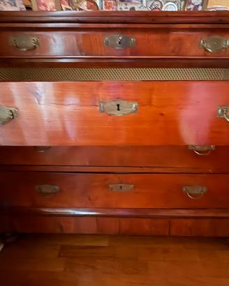 Cassettone antico 4 cassetti in legno e ottone