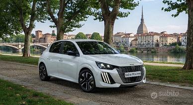 Peugeot 208 - APERTI AD AGOSTO