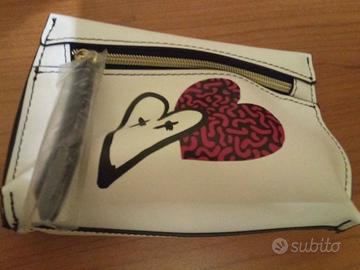 Pochette nuova e firmata