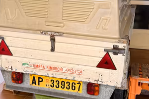 Rimorchio auto