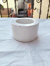 Vaso in cemento " Pozzo Fiorita" in cemento bianco