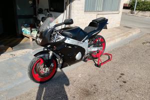 YAMAHA FZR 600 del 1992