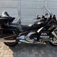 HONDA GOLDWING 1800 CAMBIO MANUALE