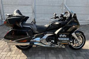 HONDA GOLDWING 1800 CAMBIO MANUALE