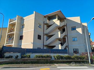 Privato vende attico mansardato Santa Maria delle