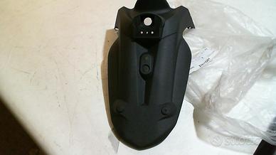 PARAFANGO POSTERIORE LIBERTY PIAGGIO 655619000c