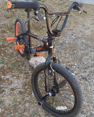 bicicletta bmx