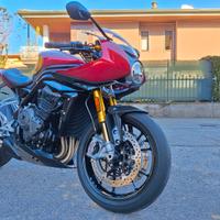 Speed Triple 1200RR appena rodata