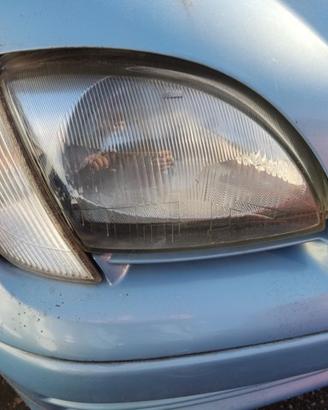 Proiettore destro FIAT SEICENTO del 2009