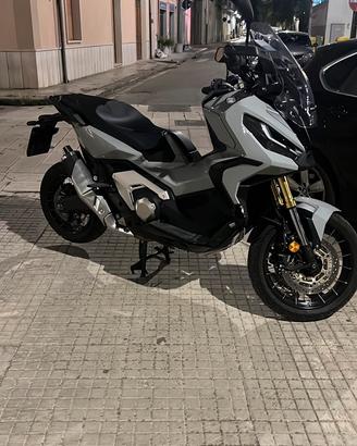 Xadv 750 2023