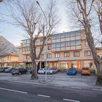 UFFICIO DALLE GENEROSE METRATURE DAL GRANDE POT...