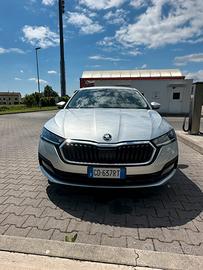 SKODA OCTAVIA WAGON 2021
