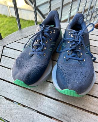 ASICS Novoblast 4