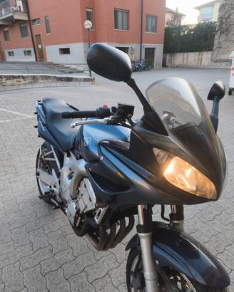 Yamaha Yzf Fazer 600