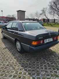 Mercedes-Benz 190E 2.0