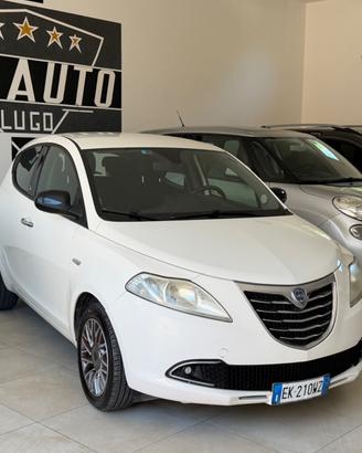 Lancia Ypsilon 1.2 69 CV 5 porte GPL Ecochic Plati