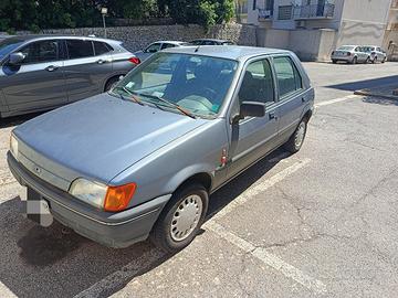 Ford Fiesta 1.1 ghia