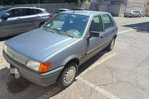 Ford Fiesta 1.1 ghia