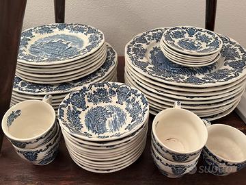 Servizio piatti WEDGWOOD ROYAL HOMES OF BRITAIN