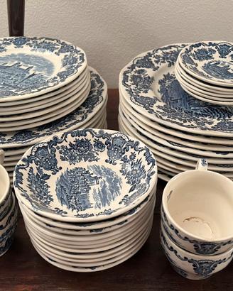Servizio piatti WEDGWOOD ROYAL HOMES OF BRITAIN