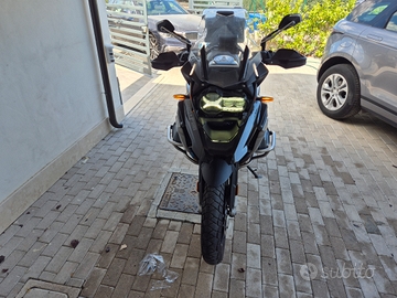 Bmw r1250gs triple black