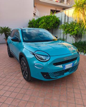 Fiat 600 Hybrid La Prima
