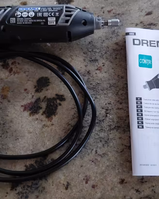 Dremel 4000 con azionamento a pedale
