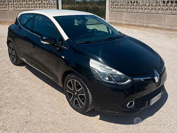 RENAULT CLIO 2016 BI-COLORE AUTOMATICA 1.5 DIESEL