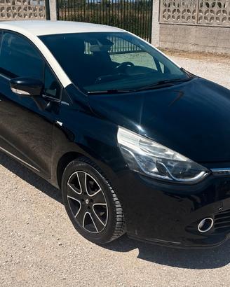 RENAULT CLIO 2016 BI-COLORE AUTOMATICA 1.5 DIESEL