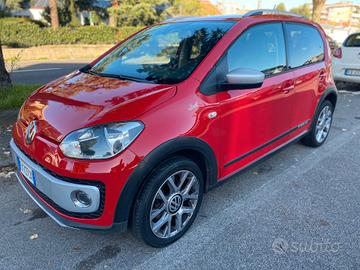 Volkswagen up! 1.0 75 CV 5p. cross up! unico propr