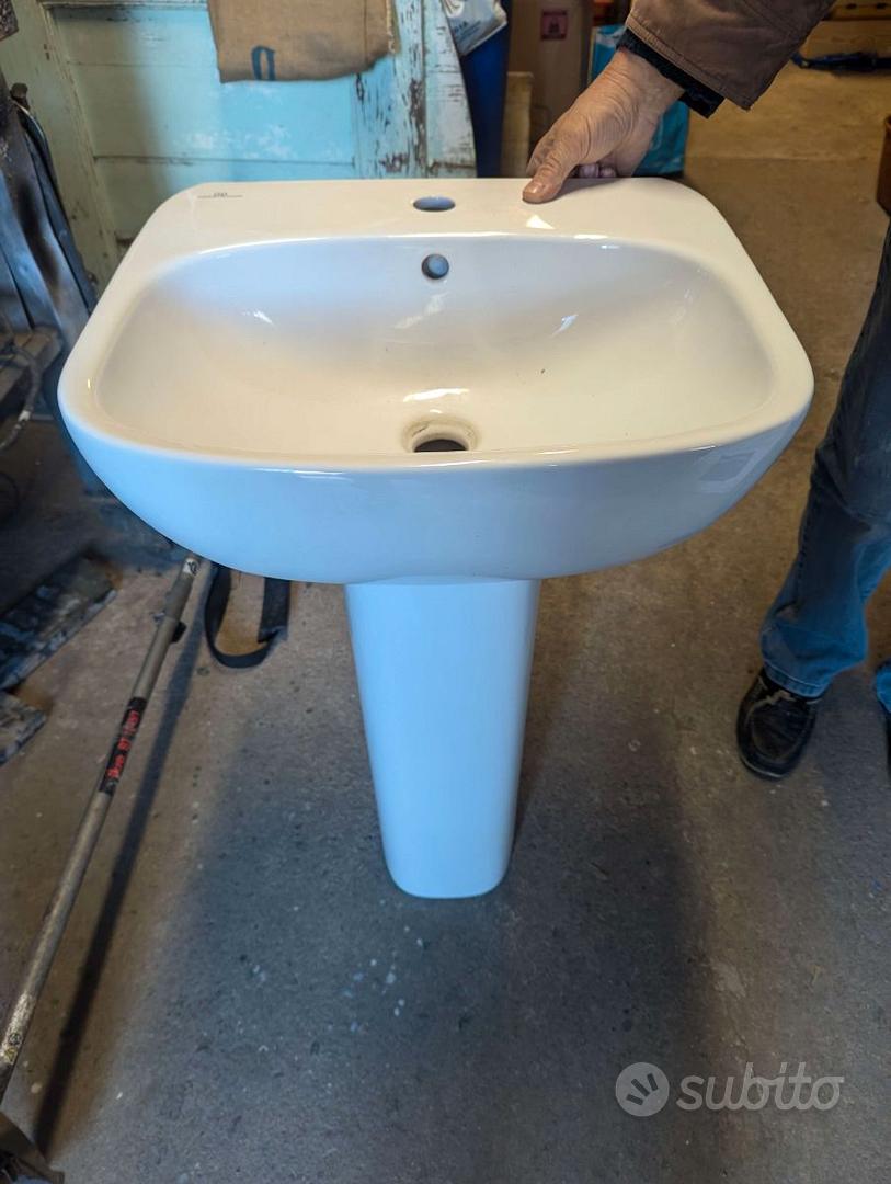 Lavabo in Ceramica Pozzi-Ginori con Colonna - Arredamento e Casalinghi ...