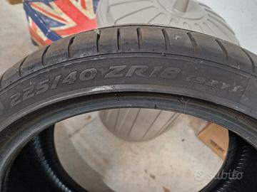 Preumatico Pirelli P Zero