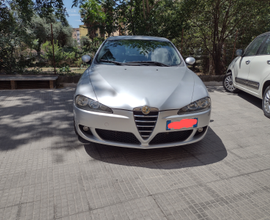 Alfa Romeo 147 1.9 JTD 149000km