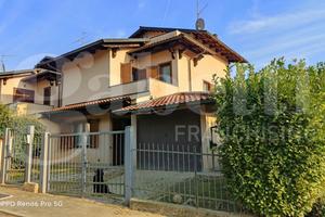 Villa a schiera Zumaglia [Cod. rif 3267937VRG]
