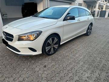 Shooting Brake 200 D Automatic Sport