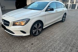 Shooting Brake 200 D Automatic Sport