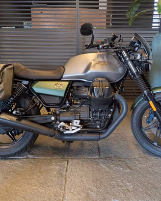 MOTO GUZZI V7 850 CENTENARIO