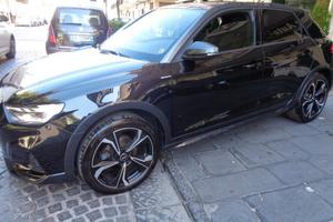 Audi A1 allstreet 30 TFSI S tronic S-Line Interno