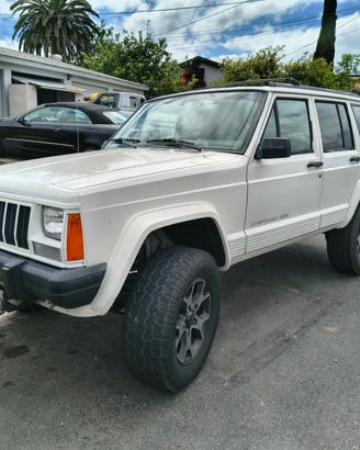 Jeep Cherokee 4.0 cat 5 porte Command-Trac Country