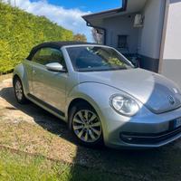 VW Maggiolino Cabrio