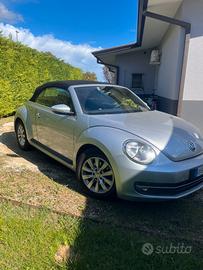VW Maggiolino Cabrio