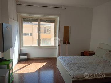 MONOLOCALE A ROMA