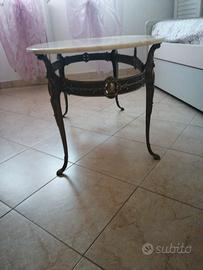 Tavolino in marmo