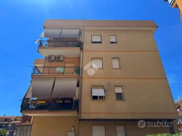 3 LOCALI A GENZANO DI ROMA