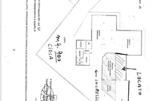 Locale 450 m2 piu' ampio cortile per parcheggi