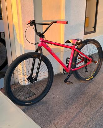 Bomma Traffic Mafiabike Pink Black Wheelie 27,5