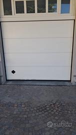Portone sezionale garage