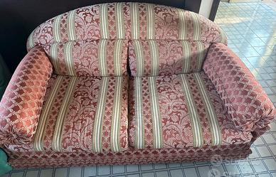 Divani damascati due posti