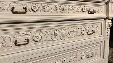 Como/ Cassettone in stile barocco