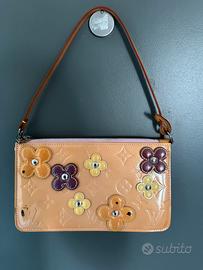 Pochette Louis Vuitton